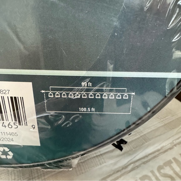 GEMMY Commercial Pro HeavyDuty 100 E17 Base Christmas Light String with Sockets - Picture 6 of 8